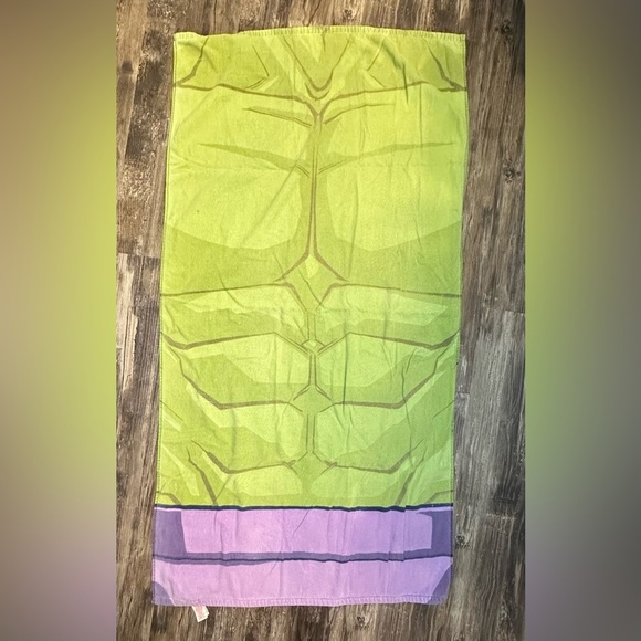 Lot Of 3 Kids Beach‎ Pool Towels. Hulk, Sharks, Descendants - Picture 2 of 6